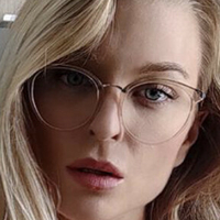 Lana Athena Nøgen