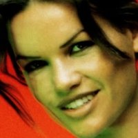 Lara Weller Nøgen