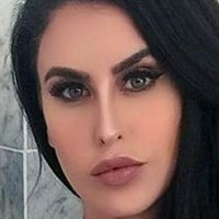 Larissa Bartolo Nøgen