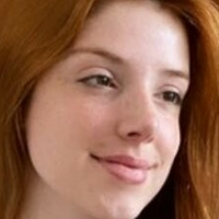 Larissa Basgal Nøgen