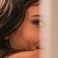 Larissa Robertson Nøgen