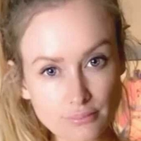 Laura Lux Nøgen
