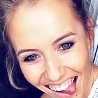 Laura Papendick Nøgen