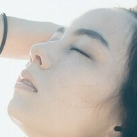 Lauren Tsai Nøgen