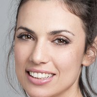 Laya Marti Nøgen
