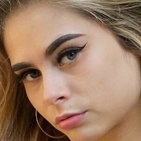 Layla Lennox Nøgen