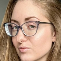 Layla Quinn Nøgen