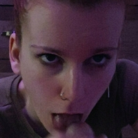 lea_raudona Nøgen