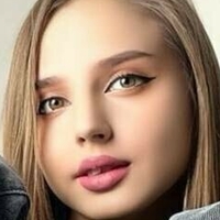 Leah Air Nøgen