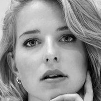 Leonie Brill Nøgen