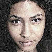 Léonie Simaga Nøgen