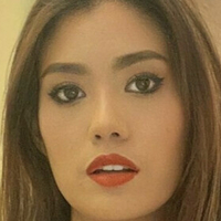 Lia Koh Nøgen