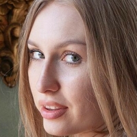 Lia Pink Nøgen