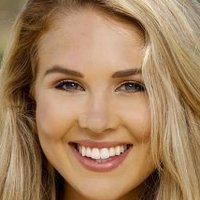 Libby Vincek Nøgen