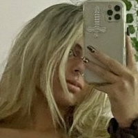 Lila Merlino Nøgen