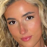 Lilia Schneider Nøgen
