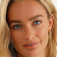 Lilia Weddell Nøgen