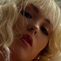 Lilly Bell Nøgen