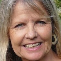 Linda Hutton Nøgen