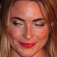 Lisa Rogers Nøgen