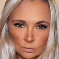 Lisa Sutton Nøgen