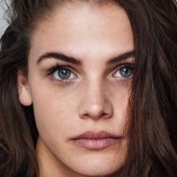 Lisa Tomaschewsky Nøgen
