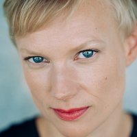 Lise Risom Olsen Nøgen