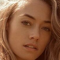 Livy Poulin Nøgen