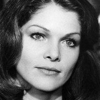 Lois Chiles Nøgen
