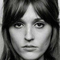 Lola Bessis Nøgen