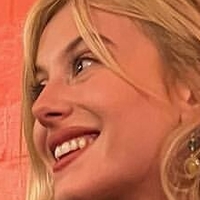Lola Bute Nøgen