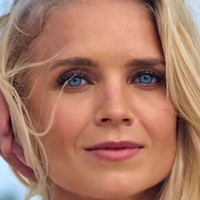 Lotta Hintsa Nøgen