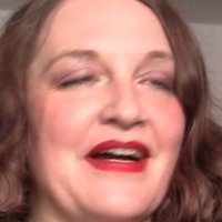 Luci Van Org Nøgen