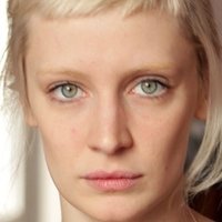 Lucie Debay Nøgen