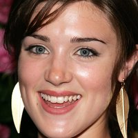 Lucy Griffiths Nøgen