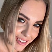 lucy_robinson_vip Nøgen