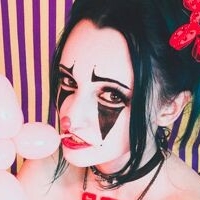 Lydia Wilts Clown Nøgen
