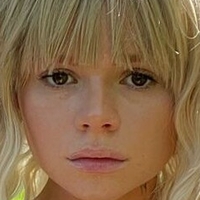 Lyla Fern Nøgen