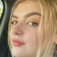 Lyliana Wray Nøgen