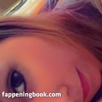 Maci Jones Nøgen
