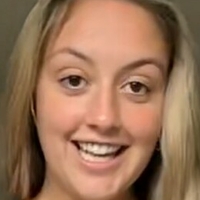 Maddie Goetz Nøgen