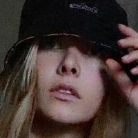 Maddie Henderson Nøgen