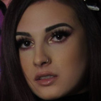 Maddybae5 Nøgen