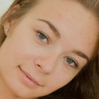 Madeline Y Nøgen