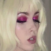 Madi Mae Nøgen