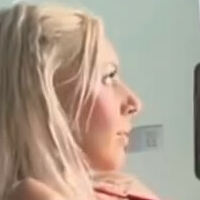 Madiib Nøgen
