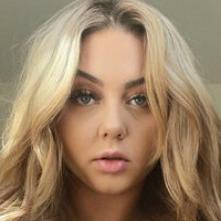 Madison Brookes Nøgen