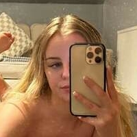 Mai Summers Nøgen