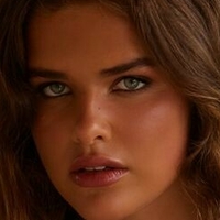 Maisie Kate Young Nøgen
