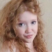 Makenna Kelly Nøgen